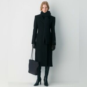 Aritzia Metropolitan Wool Coat - Black Size Small (Sold Out)